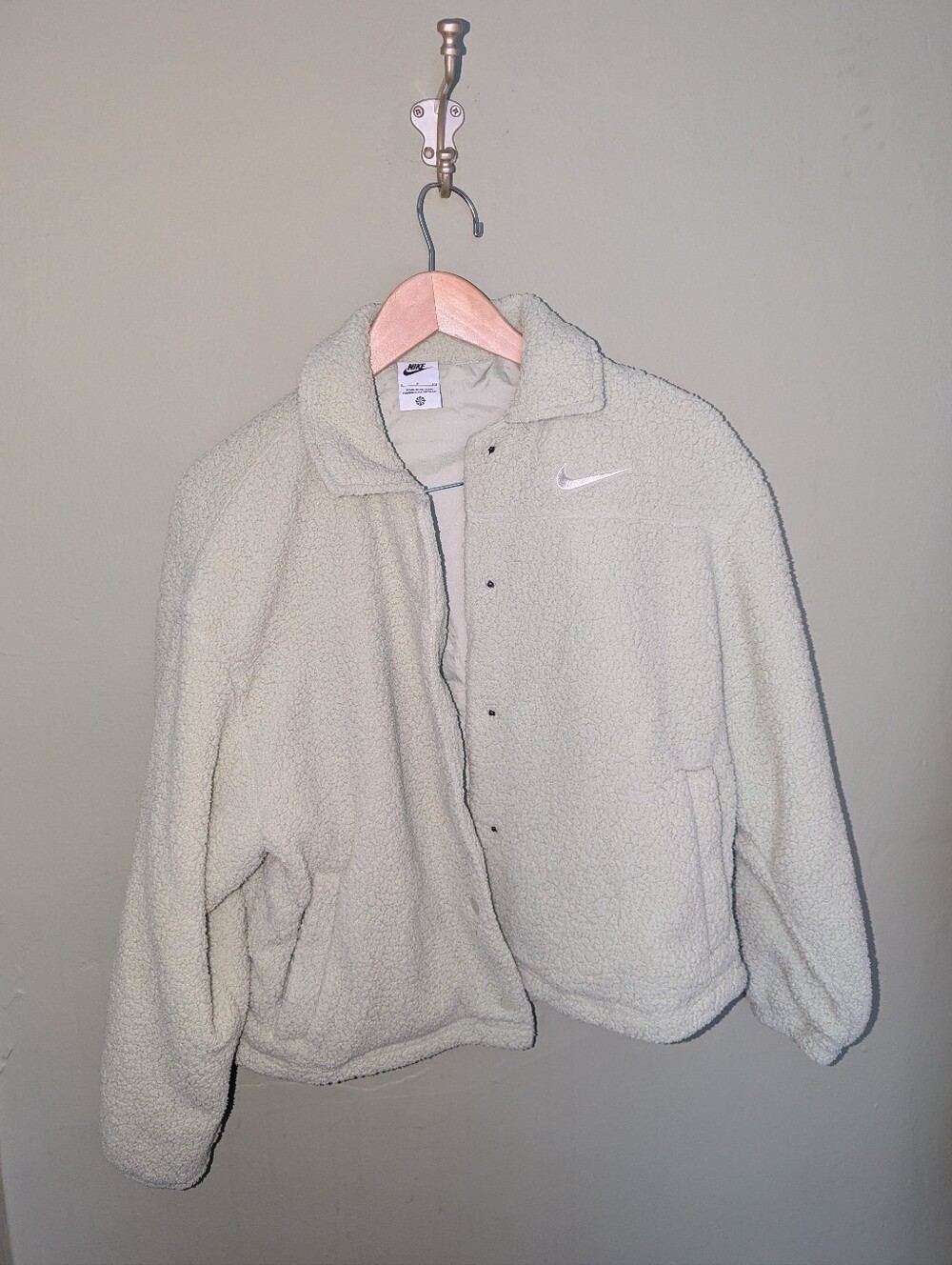 Nike Sherpa Puffer Jacket in Sage Green